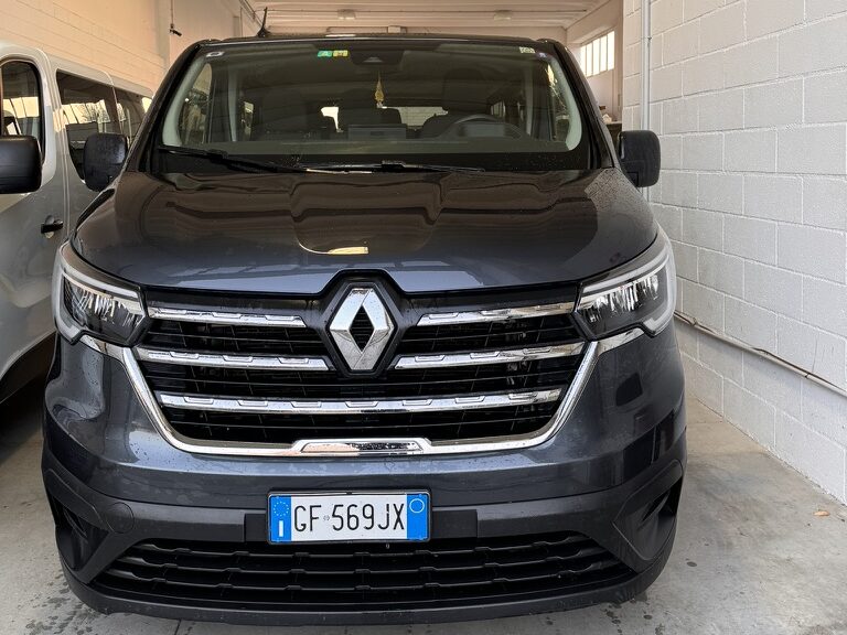 pulmino 9 posti nero